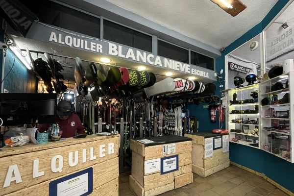 Blanca Nieve ski and snowboard - school and rental-3