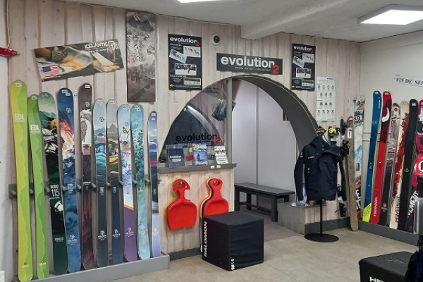 Ski Shop Montchavin Sportshop Paradiski-1