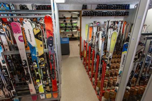 Dumoulin Sports-3