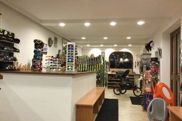 Rental - Shop & Service Selva-6