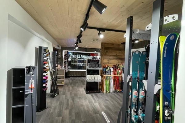 Prodains Sports-1
