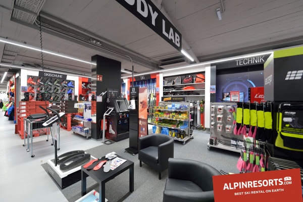 Hervis Saalbach Zentrum-2
