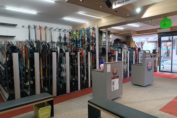 Berard Skishop-3