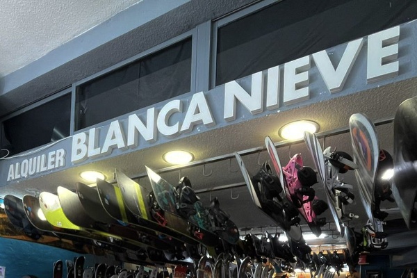 Blanca Nieve ski and snowboard - school and rental-1