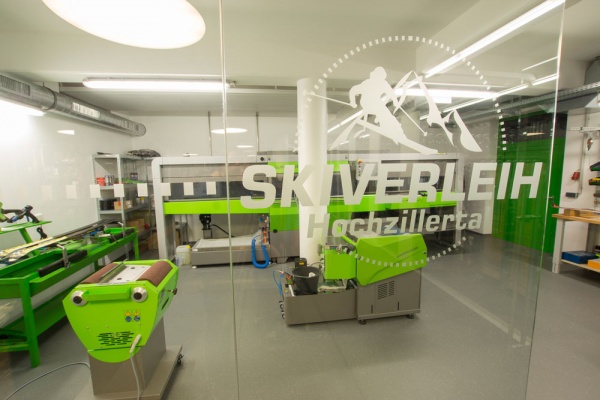 Skiverleih Hochzillertal - Sportshop Hollaus-1