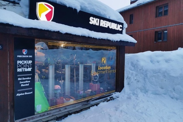 Ski Republic Centre Station Portillo-1