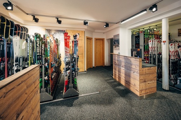 Joe's Sportstadl-4