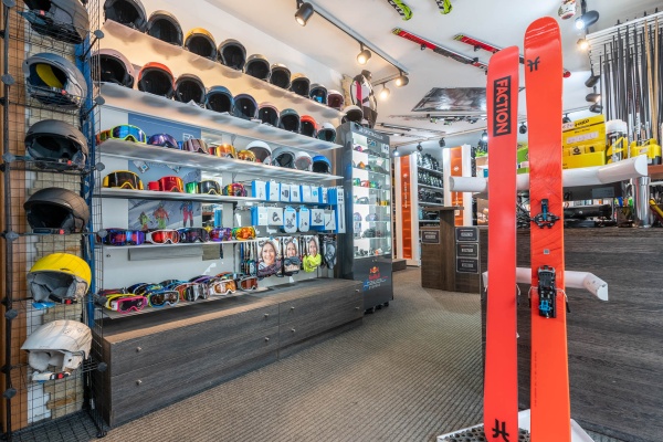 Rightfeeling Ski Rent and Shop-2