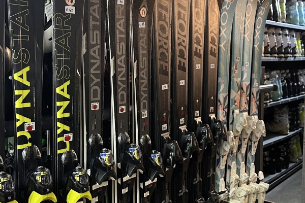 Blanca Nieve ski and snowboard - school and rental-5