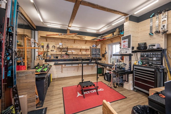 Skiworld Sportshop - Obertauern Mitte-23