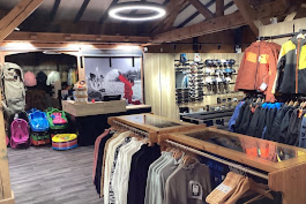 Mountain Shop By Cuby-2