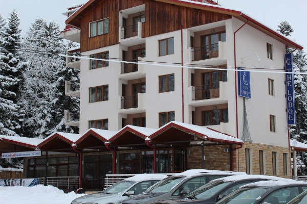 Hunters Premium Ski Hire & School-0