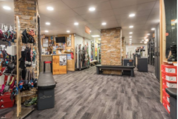 Centre commercial Les Orres 1650-0