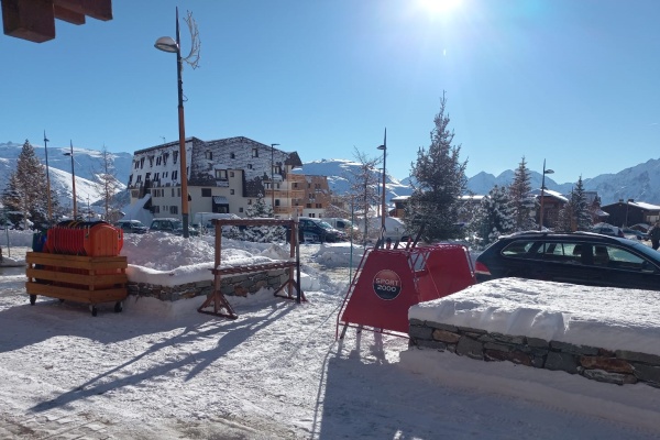 Cornerski-0