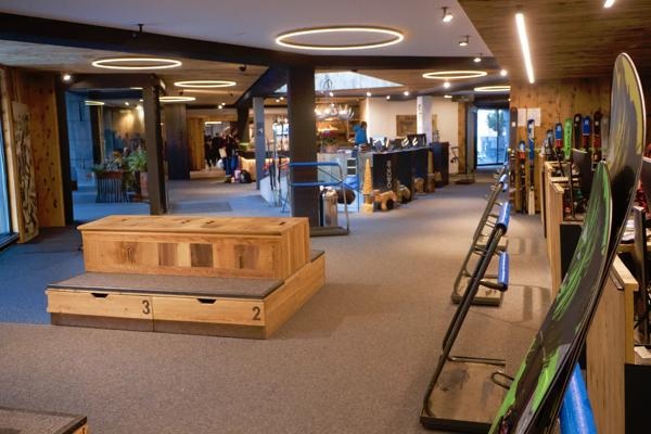 4810 Rental- ski hire-2