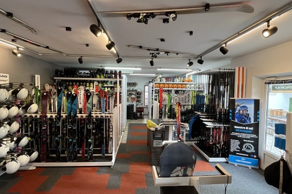 Rightfeeling Ski Rent and Shop-6