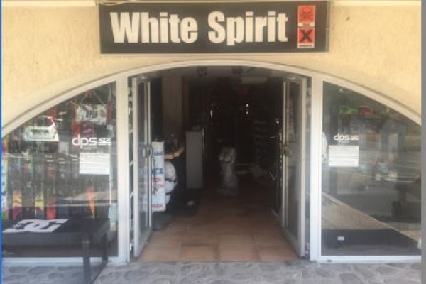Ski Republic Centre Station White Spirit-1