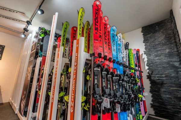 Rightfeeling Ski Rent and Shop-0