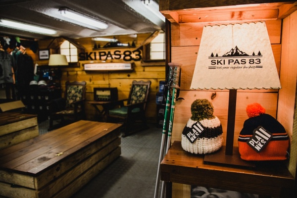 Ski Pas 83-0