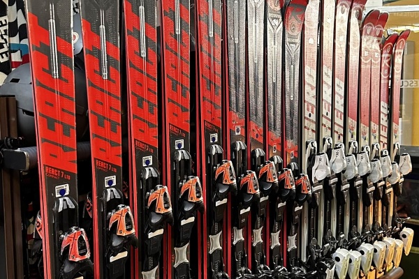 Blanca Nieve ski and snowboard - school and rental-7